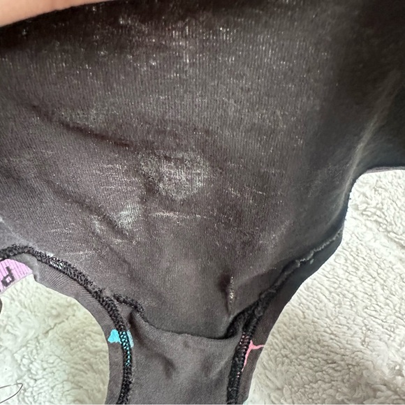 FLAWED | VS PINK | Vintage Black & Rainbow Extra Low Rise Boy Shorts | Size Med - Picture 8 of 9